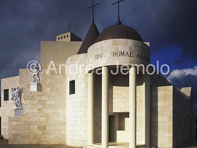 Chapel of San Tommaso d'Aquino in Tor Vergata Façade | Andrea Jemolo