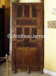 Museo copto Porta chiesa Santa Barbara | Andrea Jemolo