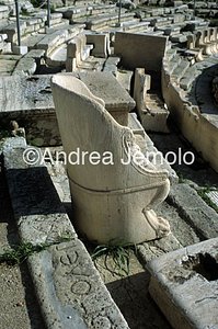Theatre of Dionysus Chair | Andrea Jemolo