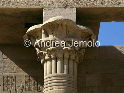 Temple of Iside Composite capital | Andrea Jemolo