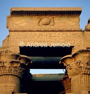 Tempio di Sobek e Haroeris Architrave | Andrea Jemolo