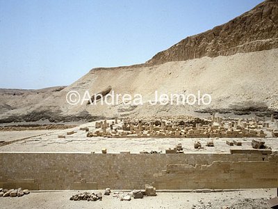 Temple of Mentuhotep I General view | Andrea Jemolo