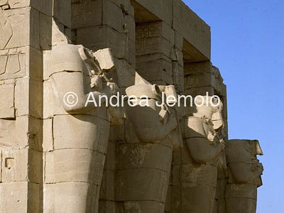 Ramesseum Pillars osirideus | Andrea Jemolo