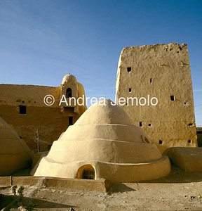 Chiesa e fortezza Vedute d'insieme | Andrea Jemolo