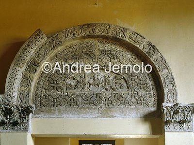Coptic museum Archivolt carved in limestone | Andrea Jemolo