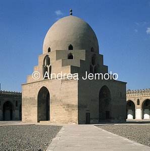 Ibn Tulun Fontana | Andrea Jemolo