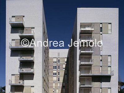 Edificio residenziale in Viale Giustiniano Imperatore  | Andrea Jemolo
