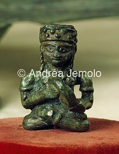 Museo islamico Suonatore di temburo in bronzo | Andrea Jemolo