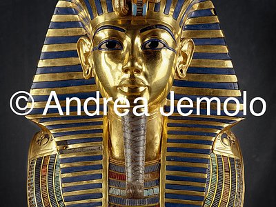 Egyptian museum Funeral mask of Tutankhamen, Thebes | Andrea Jemolo