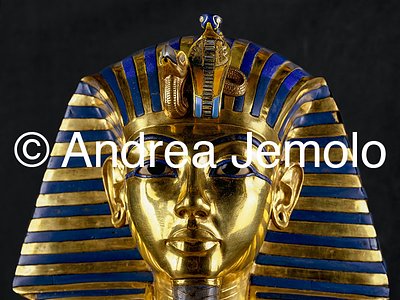 Egyptian museum Funeral mask of Tutankhamen, Thebes | Andrea Jemolo