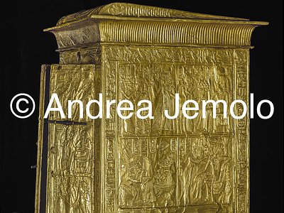 Egyptian museum Gilded tabernacle of Tutankhamen, Thebes | Andrea Jemolo