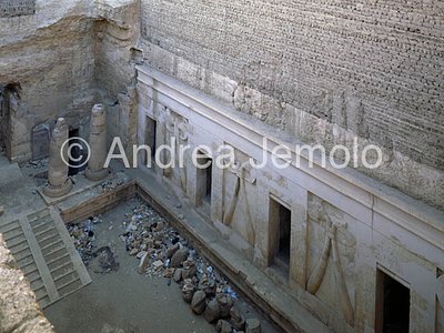 Tomba di Montouemhat Cortile della tomba | Andrea Jemolo