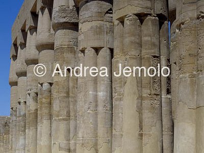 Temple Courtyard of Amenhotep III - Amenophis III - Detail of the columns | Andrea Jemolo