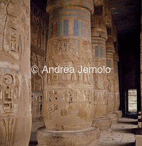 Tempio di Ramses III Primo cortile | Andrea Jemolo