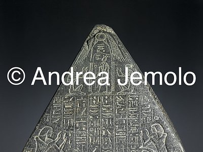 Egyptian museum Piramidion di Huy, Granito, unknown Site | Andrea Jemolo