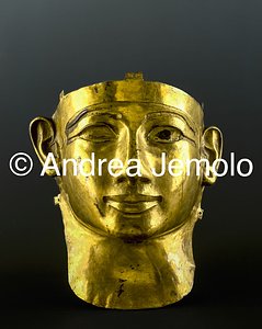 Egyptian museum Incomplete mask of Sheshanq II, Gold, Tanis | Andrea Jemolo