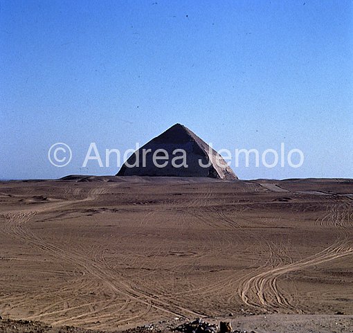 Complesso piramidale meridionale di Snefru - Piramide romboidale Dalla piramide rossa | Andrea Jemolo