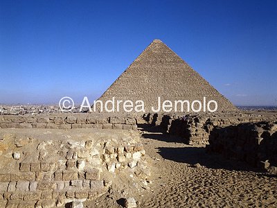 Pyramids of Khufu From necropoli | Andrea Jemolo