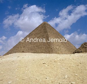 Piramide di Micerino  | Andrea Jemolo