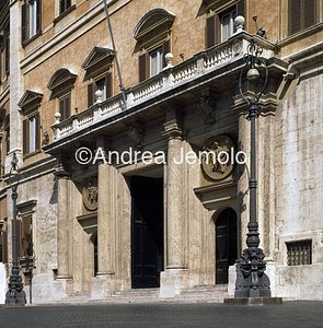 Palace Montecitorio Portal | Andrea Jemolo