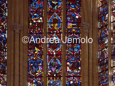 Cathédrale Métropolitaine de Saint-Gatien Stain glass - Detail | Andrea Jemolo