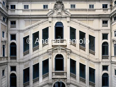 Palace of Consulta Side of the courtyard toward the staircase | Andrea Jemolo