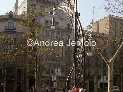 Lampioni modernisti sul Passeig de Gràcia  | Andrea Jemolo