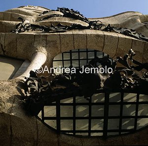 Casa Milà Particolari della facciata | Andrea Jemolo