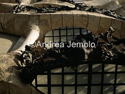 Milà house Façade - Detail | Andrea Jemolo