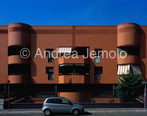 Complesso residenziale La Casa intorno agli alberi Lato Est - Particolare | Andrea Jemolo