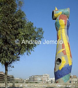 Woman with bird  | Andrea Jemolo