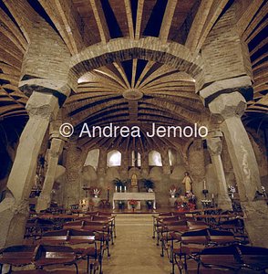Crypt of the Guell Colony Interior | Andrea Jemolo