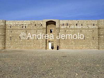 Qasr Al Kharanah Exterior | Andrea Jemolo