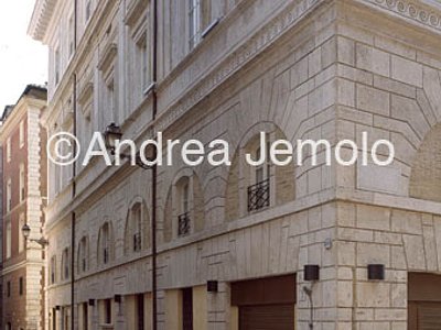 Palazzo Alberini Fronte su via di Panico | Andrea Jemolo