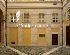 Alberini palace Courtyard | Andrea Jemolo