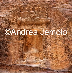 Nicchia cultuale nella valle del Siq  | Andrea Jemolo