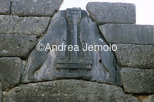 La Porta dei Leoni Le due leonesse | Andrea Jemolo