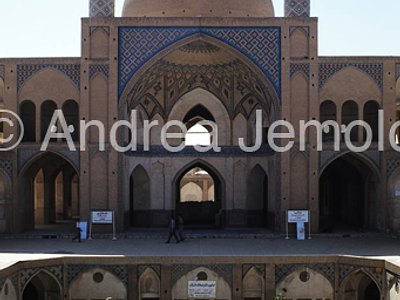 Agha Bozorg Mosque Façade | Andrea Jemolo
