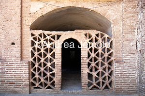 Masjed-é Jamè - Moschea del Venerdì Porta nel cortile | Andrea Jemolo