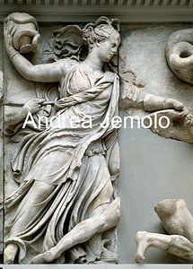 Pergamonmuseum Altar of Pergamon - The Night | Andrea Jemolo
