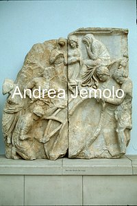 Pergamonmuseum Altar of Pergamon - Telefos, Building the ship | Andrea Jemolo