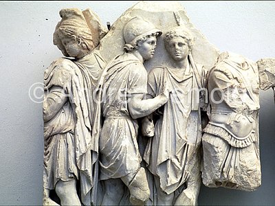 Pergamonmuseum Altar of Pergamon - Telefos receives the arms | Andrea Jemolo
