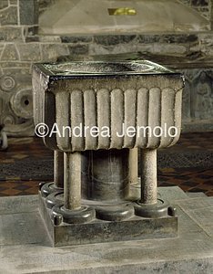 St. Canice Fonte battesimale | Andrea Jemolo
