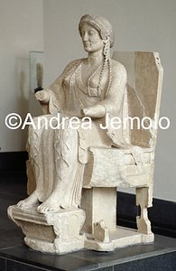 Pergamonmuseum Goddess on throne from Taranto | Andrea Jemolo