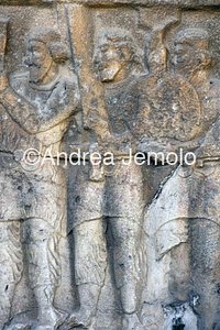 Trionfo di Shapur I Particolari | Andrea Jemolo