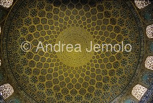 Sheikh Lotfollah Mosque - Masjed-é Sheikh Lotfollah Dome interior | Andrea Jemolo