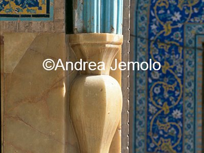 Sheikh Lotfollah Mosque - Masjed-é Sheikh Lotfollah Support of the groin of the entrance portal | Andrea Jemolo