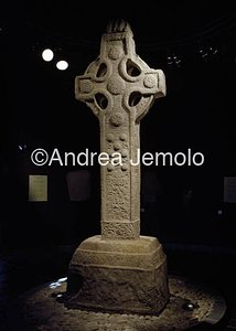 South Cross  | Andrea Jemolo