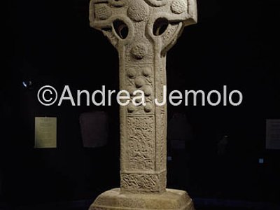 South Cross  | Andrea Jemolo