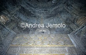 Mausoleum Imamzaeh Yahya Interior | Andrea Jemolo